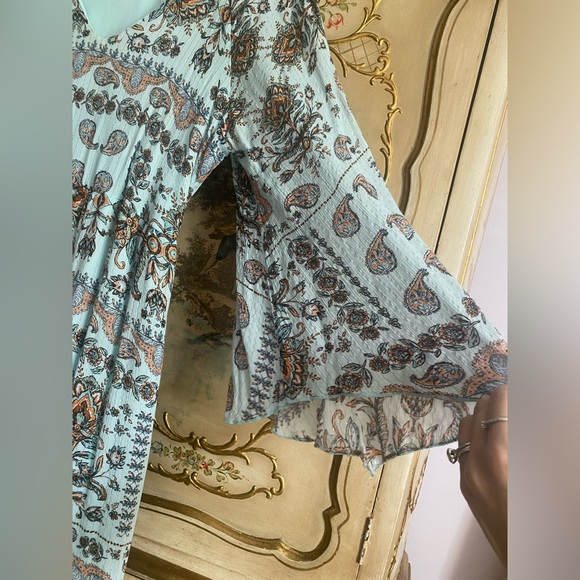 Altar'd State Flowy High Low Dress in Blue and Tan Bell Sleeves - Picture 4 of 8